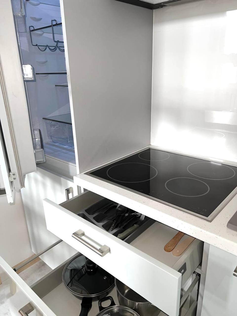 Stylish Apartment In The Centre -By Hik Apartments Warschau Exterior foto